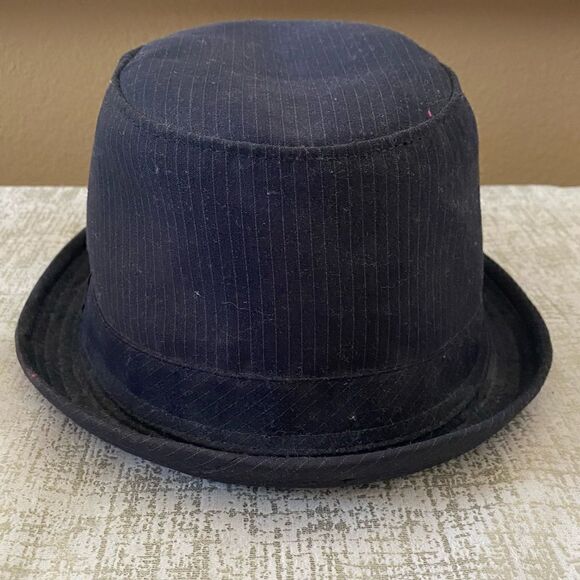 Peter Grimm Black Pin Stripes Fedora Hat Size Small-Medium. EUC! - Picture 3 of 7